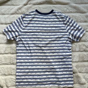 Nike Men's Navy and White Striped Tee